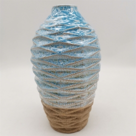 CERAMIC OCEAN DECORATION VASE